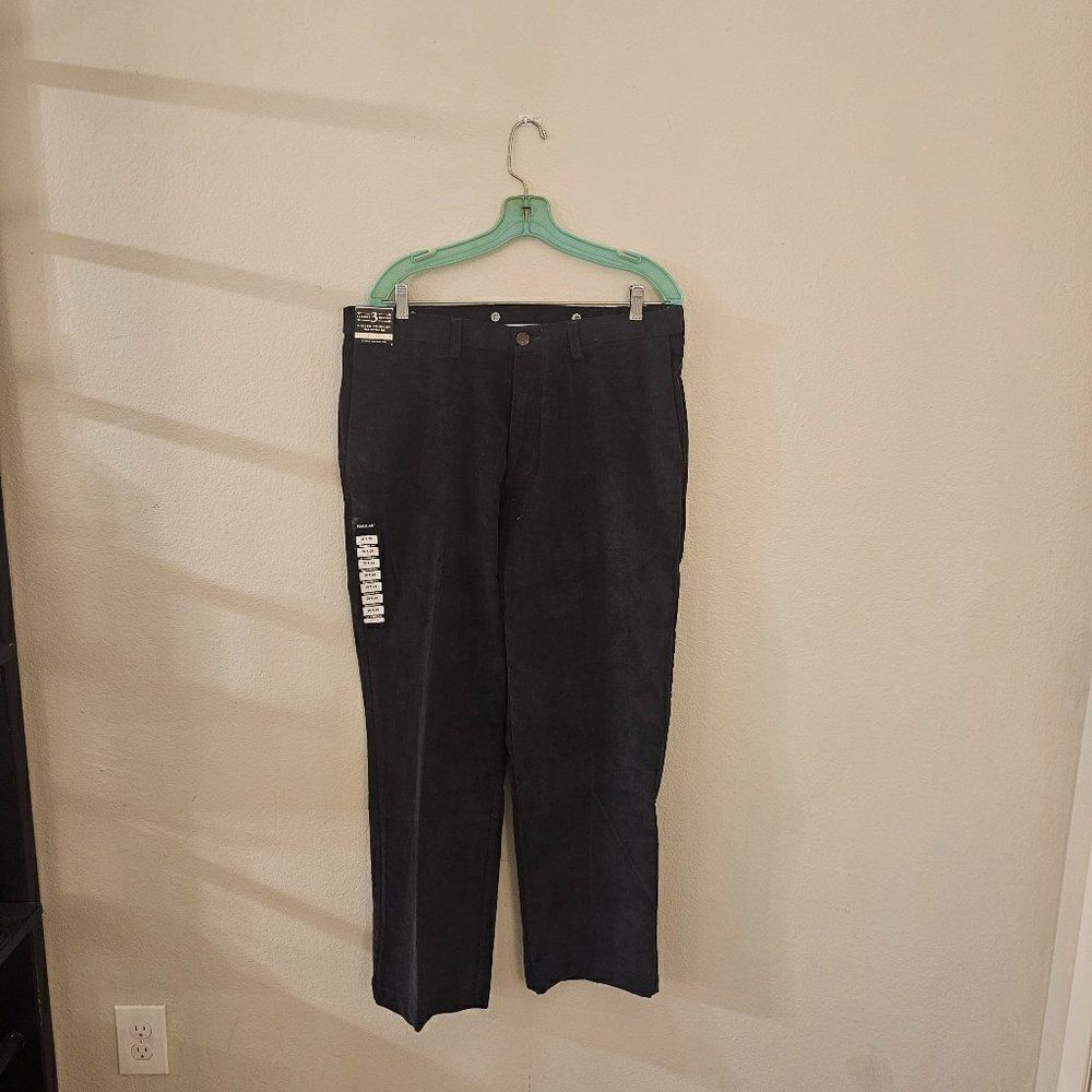 NWT Haggar Classic Fit Corduroy Pants Sz 36W x 29L
